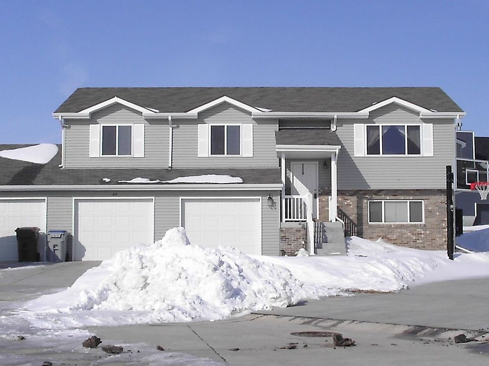 Located On A Cul-De-Sac