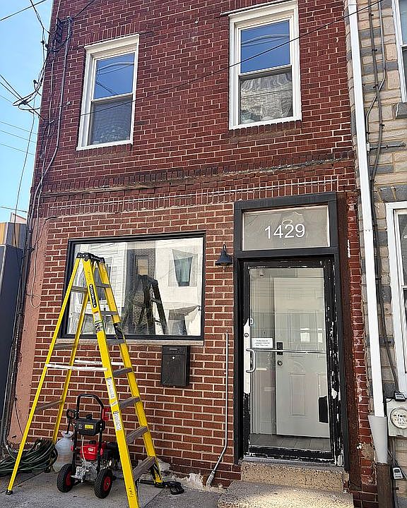 1st image of 1429 Frankford Ave