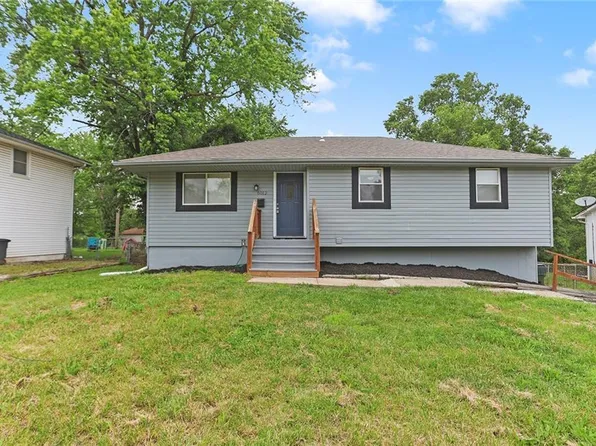 6012 E 151st St, Grandview, MO 64030