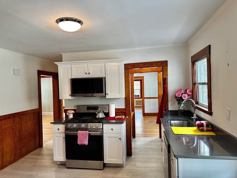 23 Donnell St #1