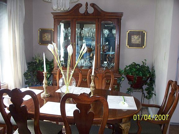 3rd image of 2717 Bagley St