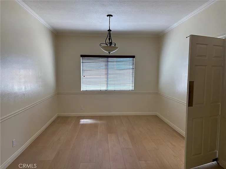 7515 Melvin Ave — Photo 43