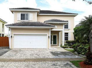 2975 NE 4th St, Homestead, FL 33033