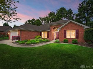 9638 Colchester Ct, Centerville, OH 45458