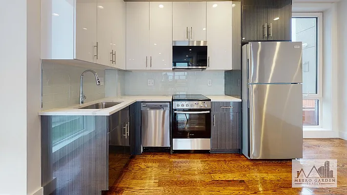 Rented by Metro Garden Realty NYC | media 12