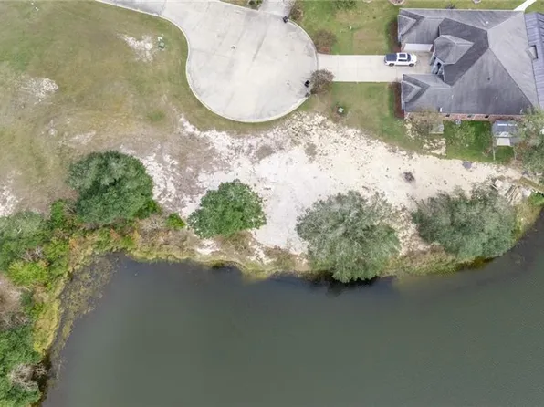 701 Northlake Dr, Covington, LA 70435