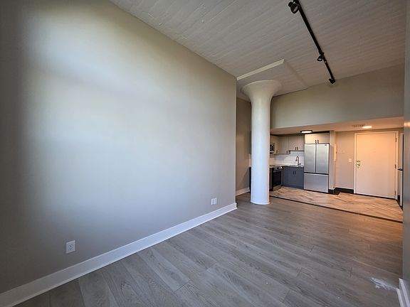 5th image of 276 Chapel St #3L