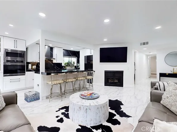 4632 Park Granada Unit 93, Calabasas, CA 91302