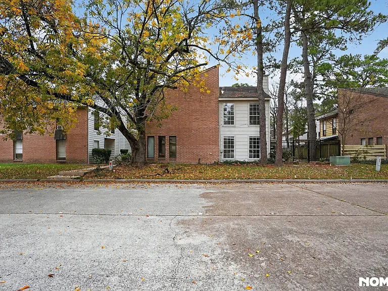 17805 Villa Way Dr — Photo 35