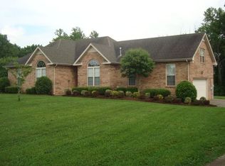 5039 Highpoint Rd, Pleasant View, TN 37146