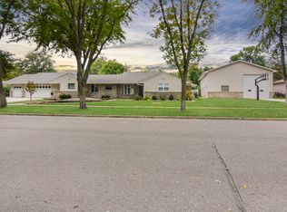 1733 Illinois Ave SW, Huron, SD 57350