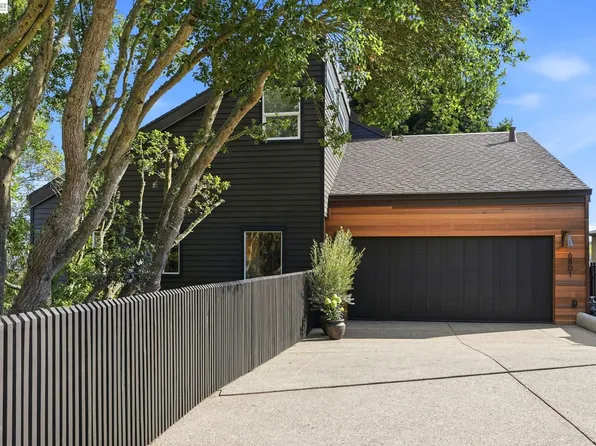 6801 Buckingham Blvd, Berkeley, CA 94705