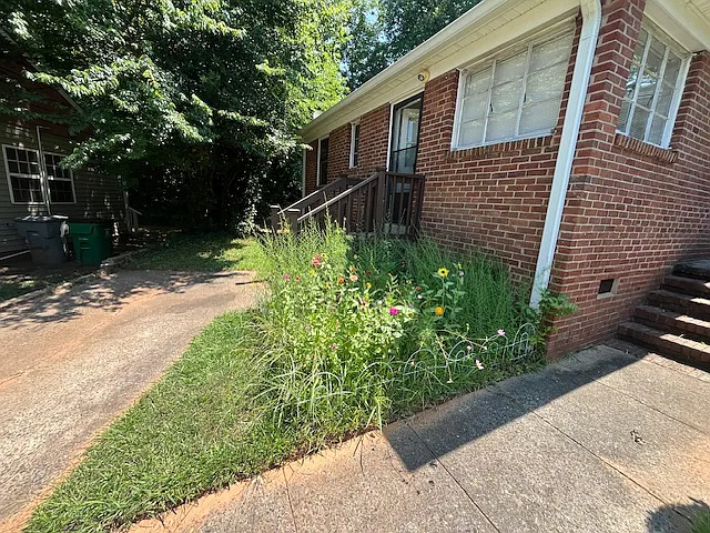 2 bed, 850 sqft, $1,595 — Photo 3