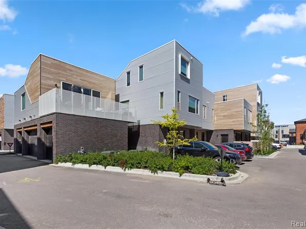 2820 John R St, Detroit, MI 48201