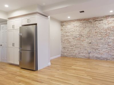 217 W 9th St #2, South Boston, MA, 02127