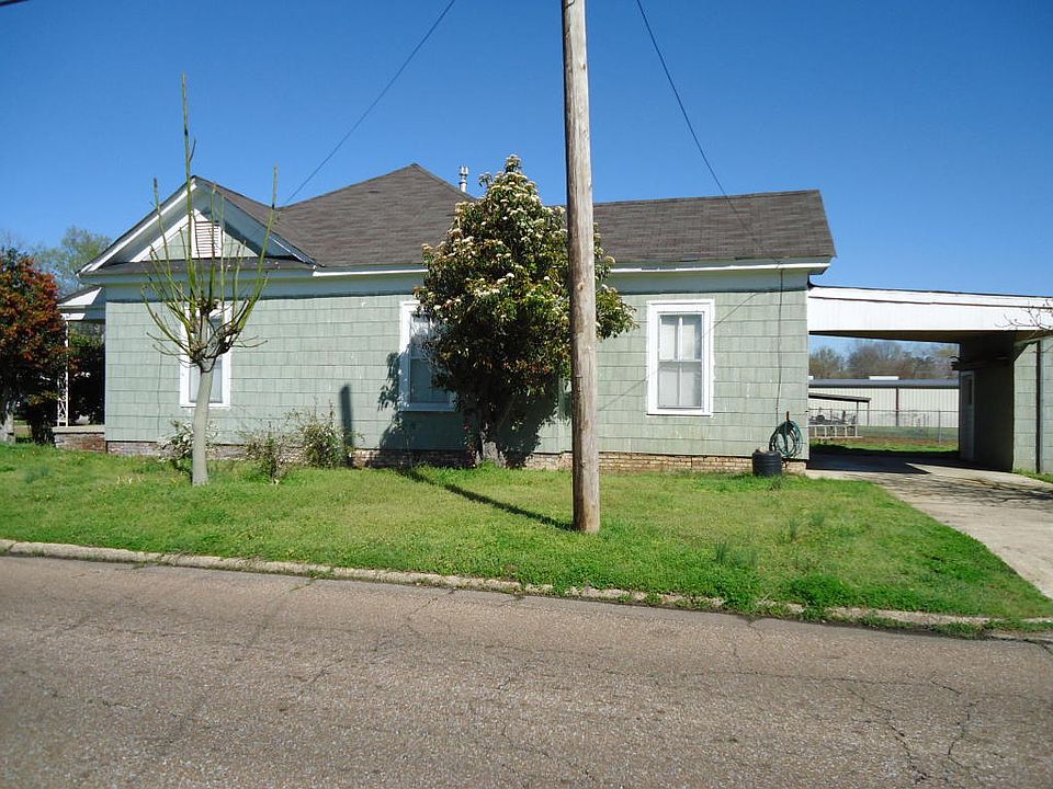 2nd image of 825 8th St S
