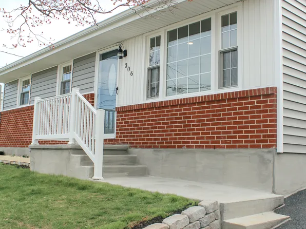 306 Hoover St, Staunton, VA 24401