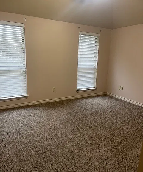 1708 Rockview Dr — Photo 21