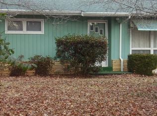 18 Warpath Dr, Cherokee Village, AR 72529