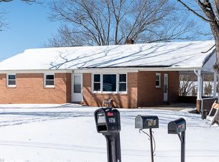 264 Airview Dr, Mount Airy, NC 27030