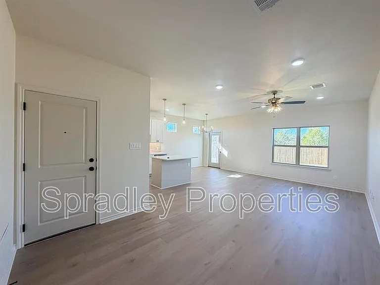 1404 Rita Blanca Ct — Photo 4