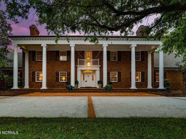 130 Harbour Drive, Hubert, NC 28539