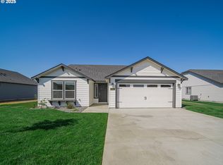 5236 Cedar View Dr, Springfield, OR 97478