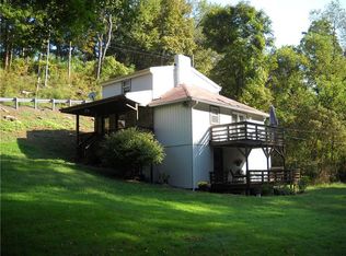 3031 Baker School Rd, North Huntingdon, PA 15642