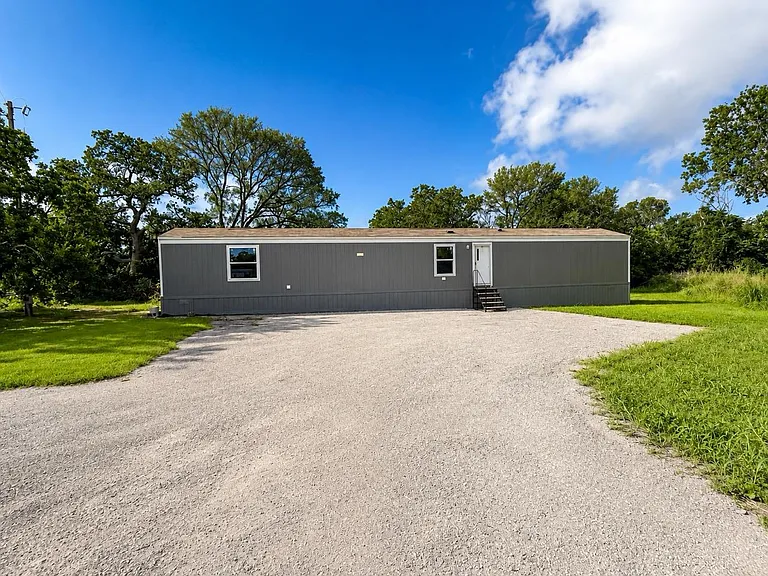 1360 Highway 71 W #A — Photo 1