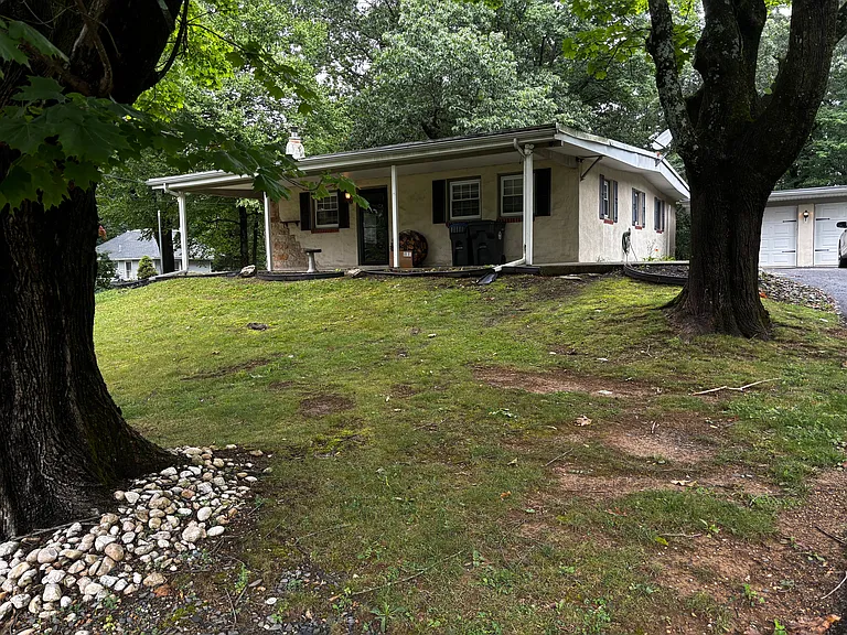 Mountain Top Ln — Photo 8