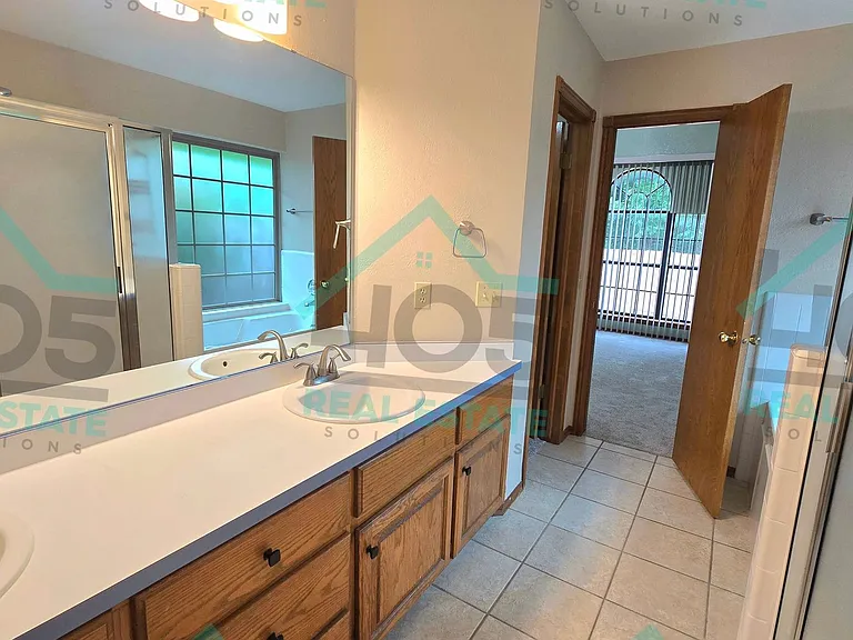 9904 Fox Fair Holw — Photo 16