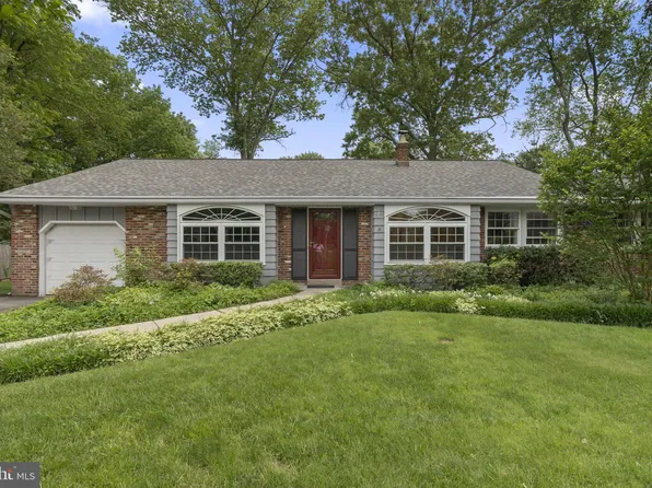 2732 Lantern Ln, Norristown, PA 19403