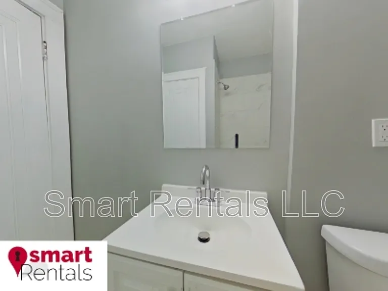 4431 S Grand Blvd #1F — Photo 3