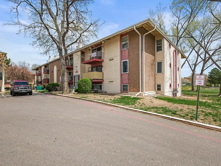 12112 Melody Dr #302 — Photo 12