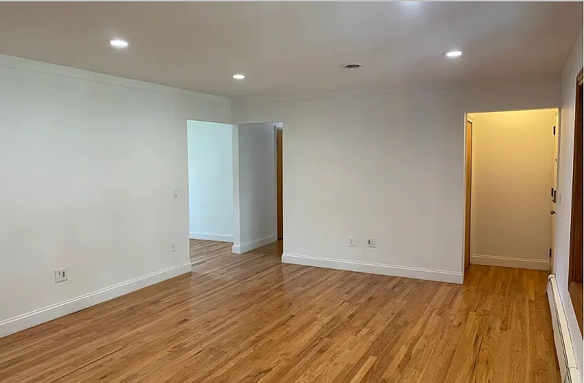 2727 Oakdale Drive - 1 — Photo 2