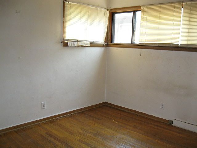 2nd image of 1912 Kilburn Ave APT 3