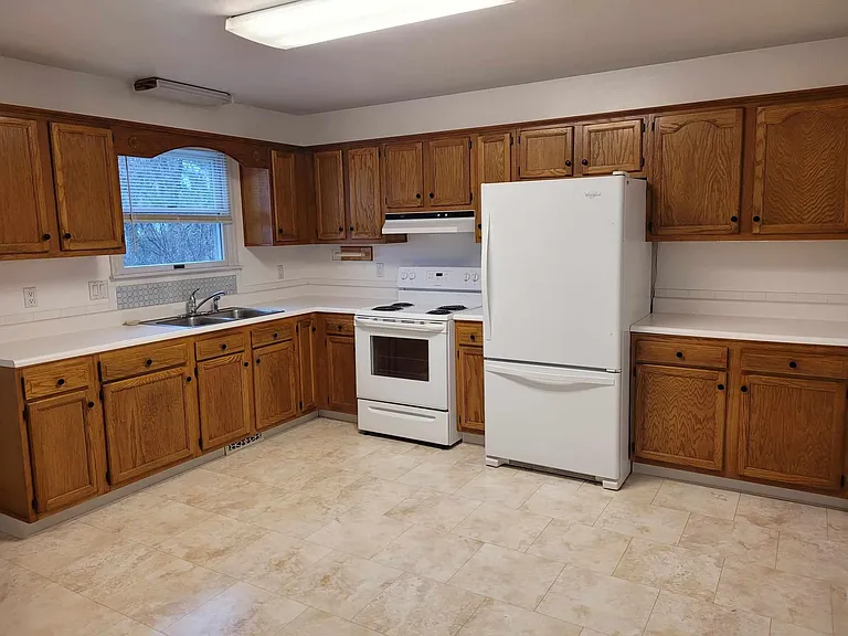 118 Hopewell Dr — Photo 5