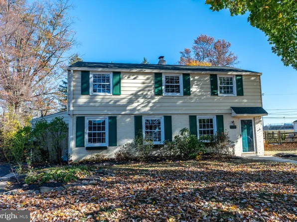 4031 School House Ln, Plymouth Meeting, PA 19462