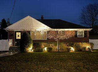 139 Vanderbilt Ave, West Babylon, NY 11704