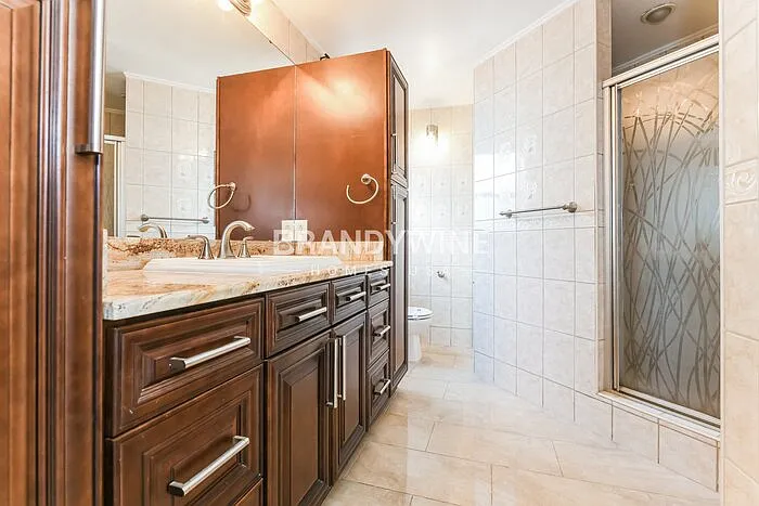 7803 Myrtle Oak Ln — Photo 12