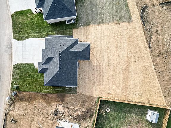 3rd image of 2544 N 111th Ct