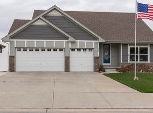 205 Otoe Dr, Yutan, NE 68073