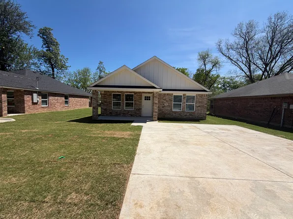 714 S 3rd Ave, Durant, OK 74701