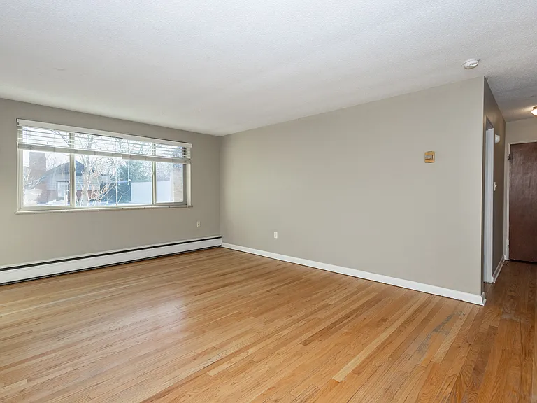 Kent Apartments — Photo 55