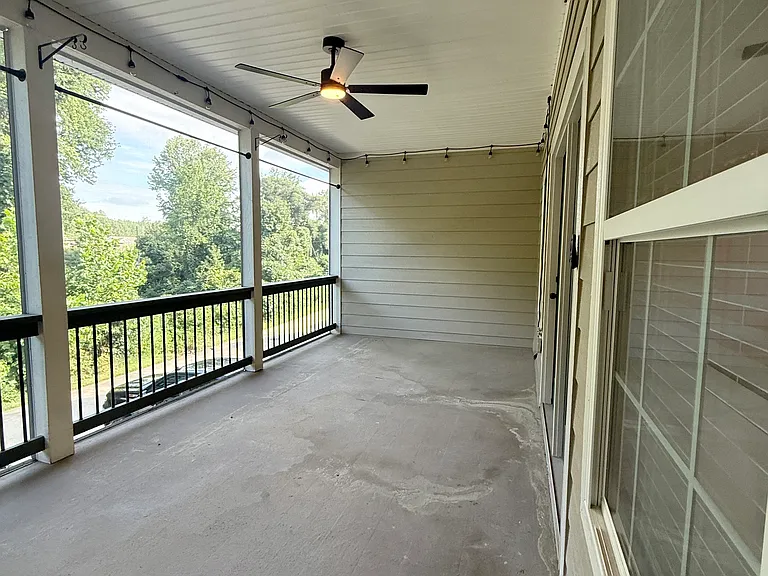 521 E Perkins Creek Rd — Photo 5