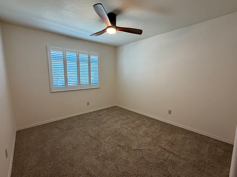 8977 W Lisbon Ln — Photo 23