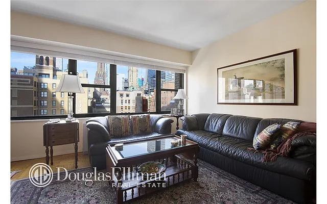 Sold by Douglas Elliman | media 24