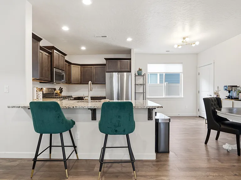 3434 S Garibaldi Pl — Photo 7