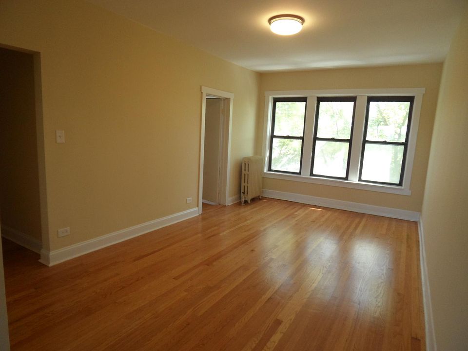 1st image of 6402 N Hermitage Ave APT 3