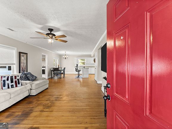 4th image of 2003 W Currahee St